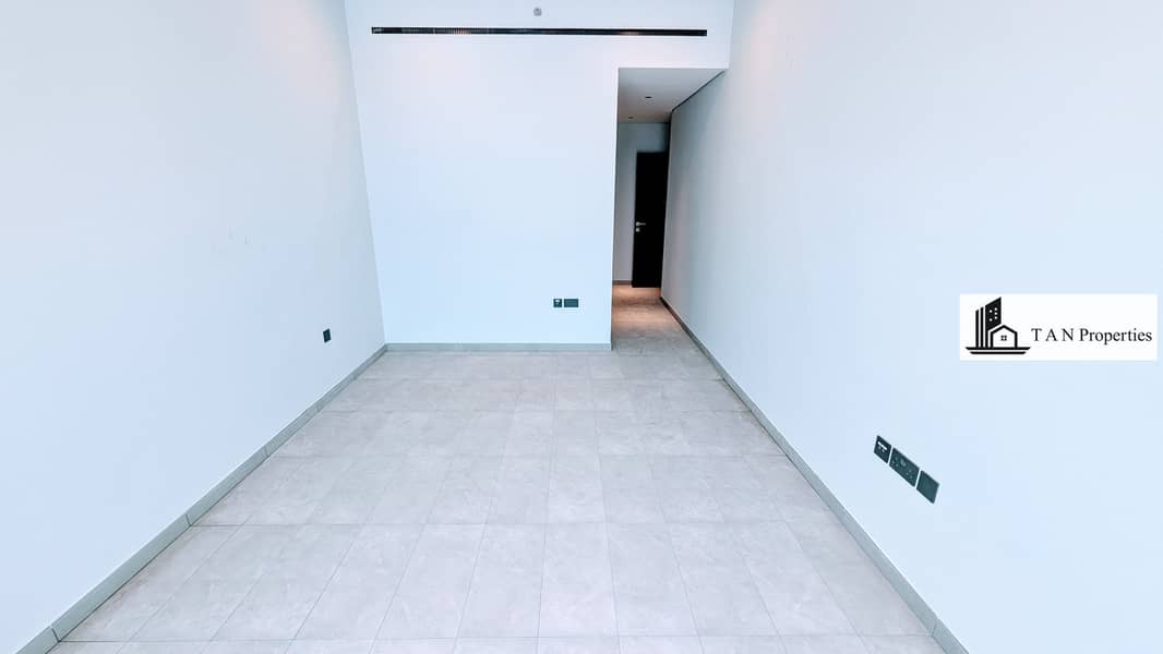 12 1000383891. jpg