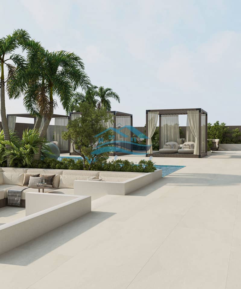 12 Outdoor Area. jpg