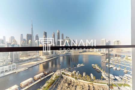 2 Bedroom Apartment for Rent in Business Bay, Dubai - Burj and Canal Views | Luxurious | Furnished