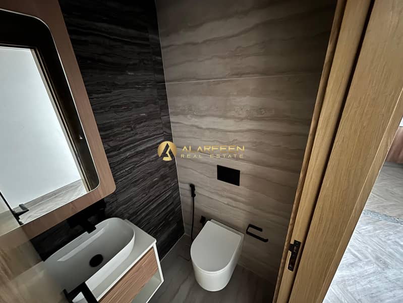 Spacious Apartment | with best ammenities | Road view - Image 10