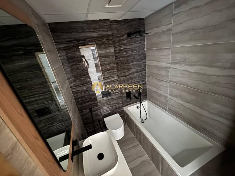 Spacious Apartment | with best ammenities | Road view - Image 16