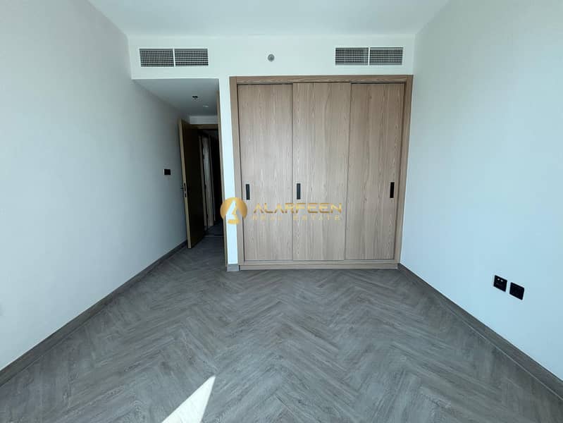 Spacious Apartment | with best ammenities | Road view - Image 21