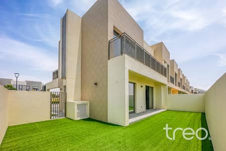 4 Bedroom Townhouse for Sale in Dubai South, Dubai - Corner Plot | Single Row | Park Backing