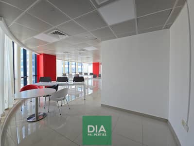 مکتب  للايجار في أبراج بحيرات الجميرا، دبي - 20250929_105619. jpg