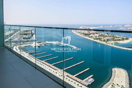 2 Bedroom Flat for Sale in Dubai Harbour, Dubai - Palm view | Good Price | Motivated owner