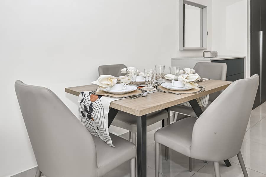 Chic Studio in Downtown | Balcony with a View | Spacious & Fully Equipped - Image 6