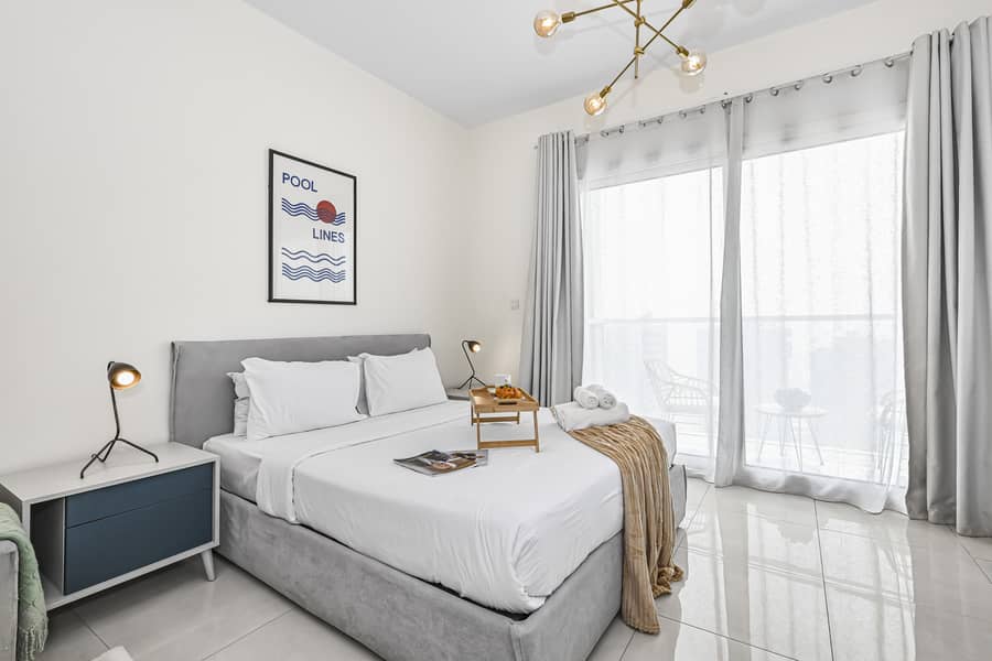 Chic Studio in Downtown | Balcony with a View | Spacious & Fully Equipped - Image 14