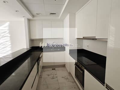 4 Bedroom Apartment for Rent in Business Bay, Dubai - Spacious 4BR + Maid | Ocean View | Prime Location