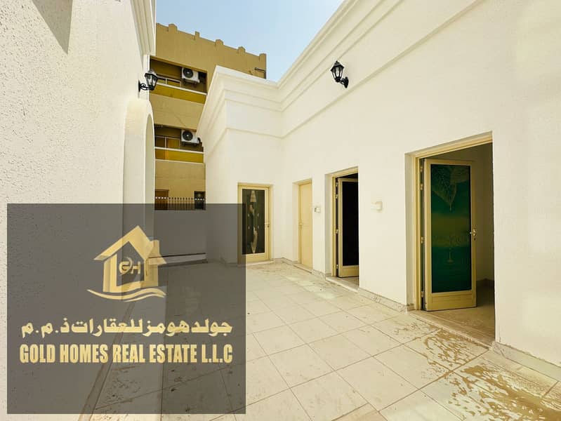 4 صورة واتساب بتاريخ 1447-04-07 في 18.58. 56_af229612. jpg