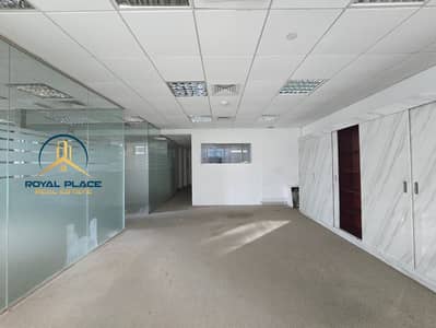 مکتب  للايجار في شارع الشيخ زايد، دبي - 20250929_163845. jpg