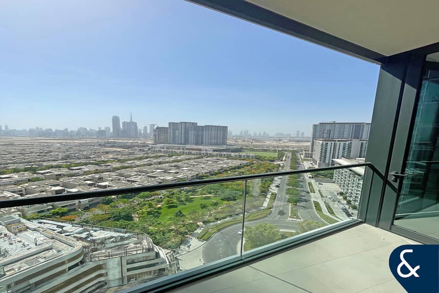 Study Room | Burj Khalifa View | Mid Floor