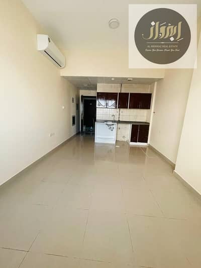Studio for Rent in Muwaileh Commercial, Sharjah - 21372. jpg
