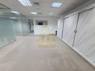 مکتب  للايجار في شارع الشيخ زايد، دبي - IMG-20250930-WA0001. jpg
