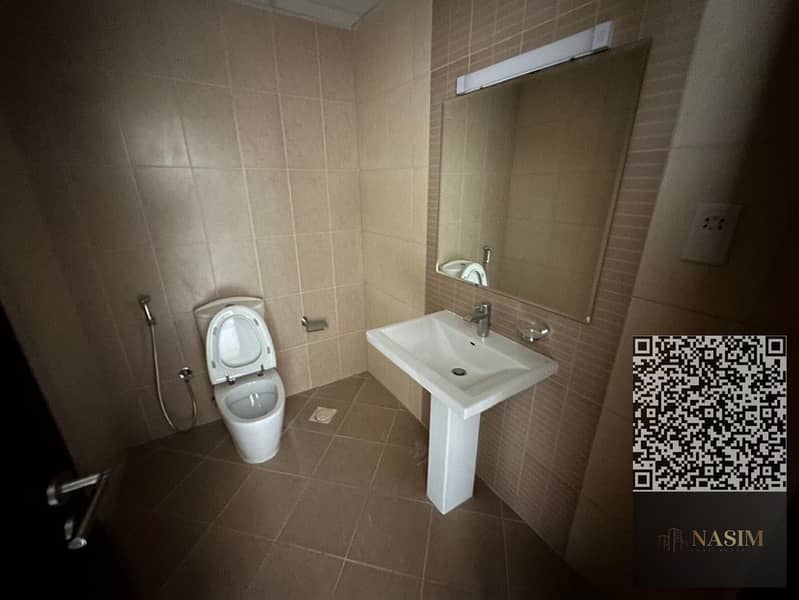 5 ac49b9bd-adb3-48b6-8434-47108dc0c0da. jpg