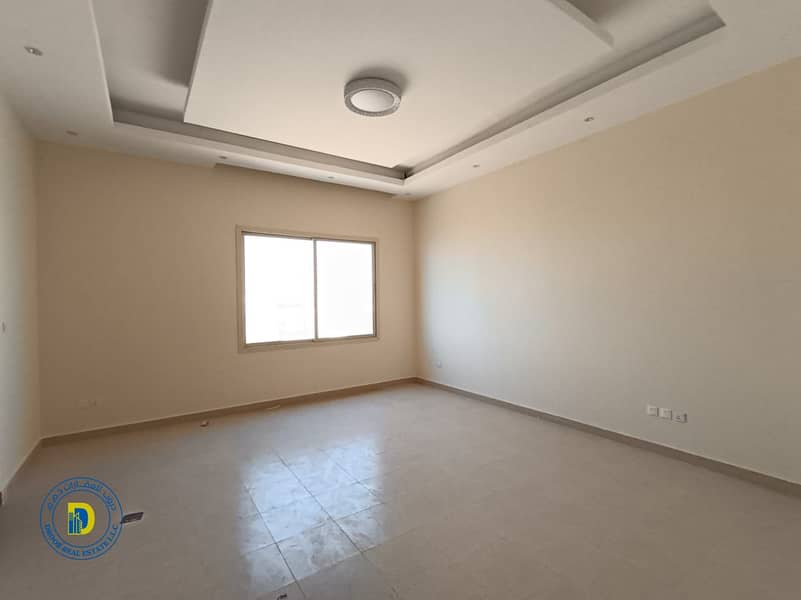 8 صورة واتساب بتاريخ 1447-04-07 في 23.14. 10_9f2b3d63. jpg