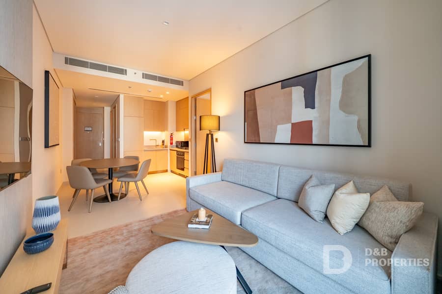 Exclusive | Fully Furnished | Direct Mall Access