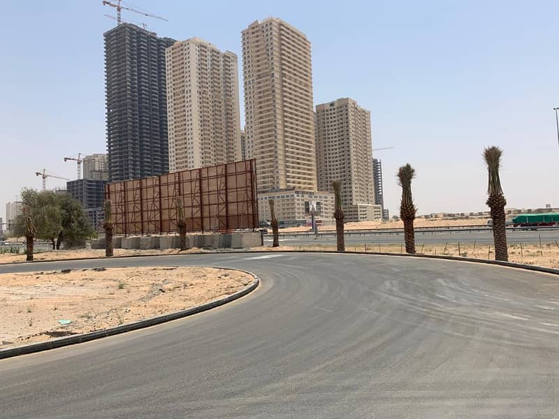 Opportunity to invest. Own commercial land with excellent annual return in the high region of the Emirate of Ajman installment.