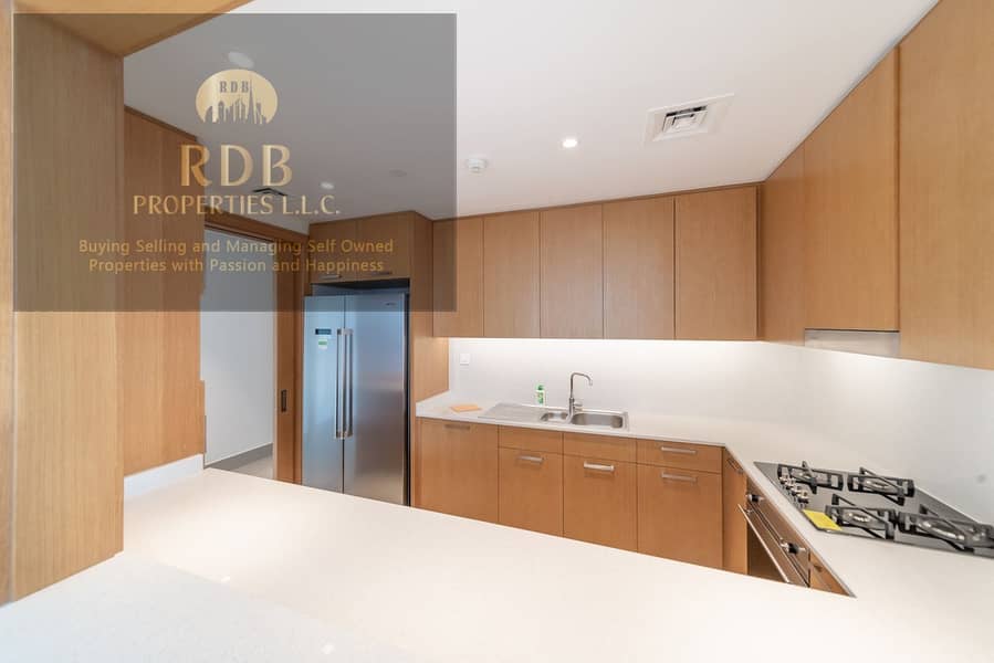 13 kitchen 2. jpg