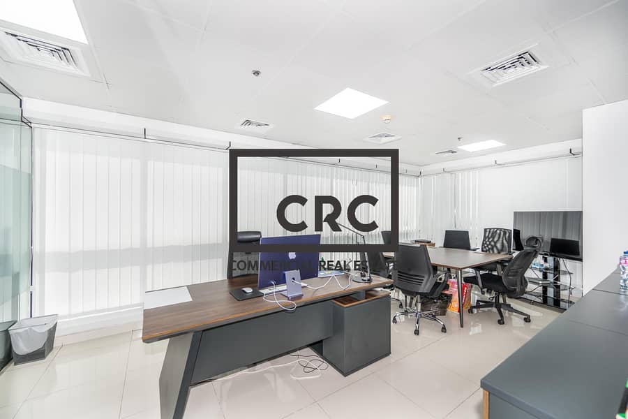 位于朱美拉湖塔 (JLT)，JLT W区，朱美拉商业中心5号 的写字楼 330000 AED - 12930100