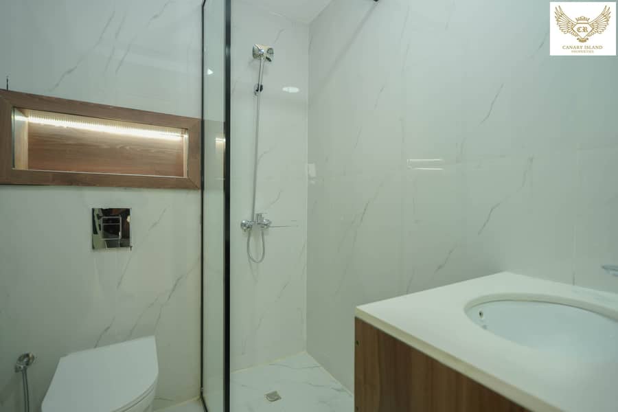 13 DIL09366. jpg