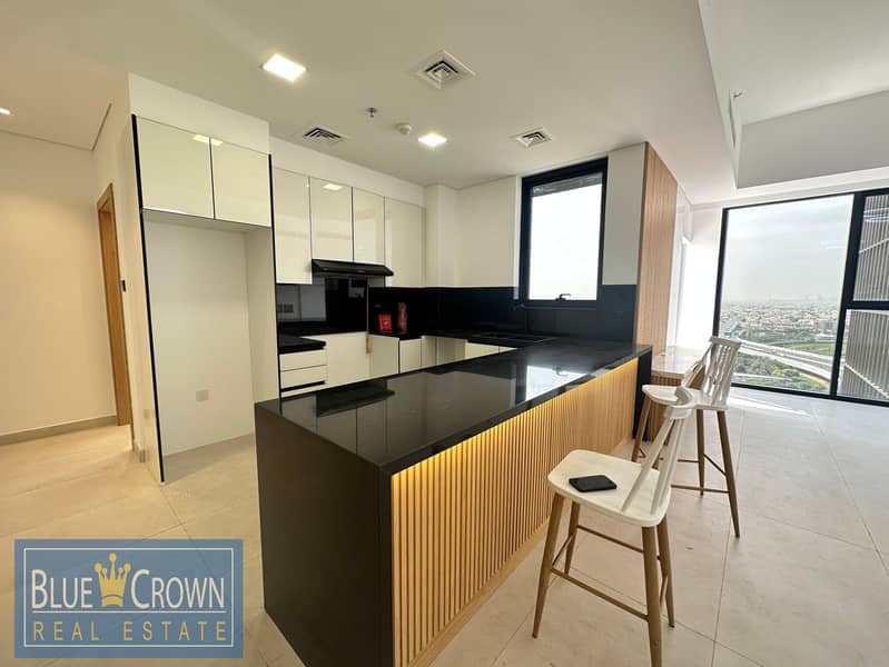 14 288e5928-ce6e-4bd8-9f72-b6aef1a23981. jpg