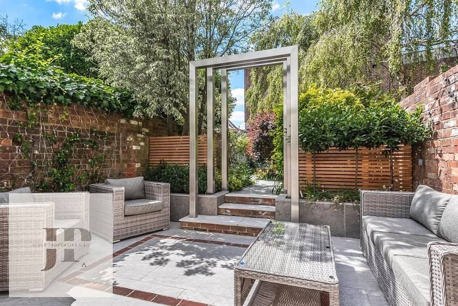 8 Outdoor Seating Areas. jpg