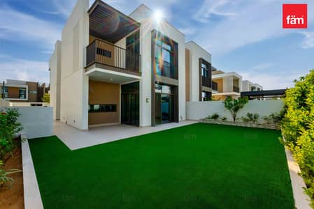 4 Bedroom Villa for Sale in Al Furjan, Dubai - TYPE A LARGE PLOT EXQUISITE LANDSCAPED