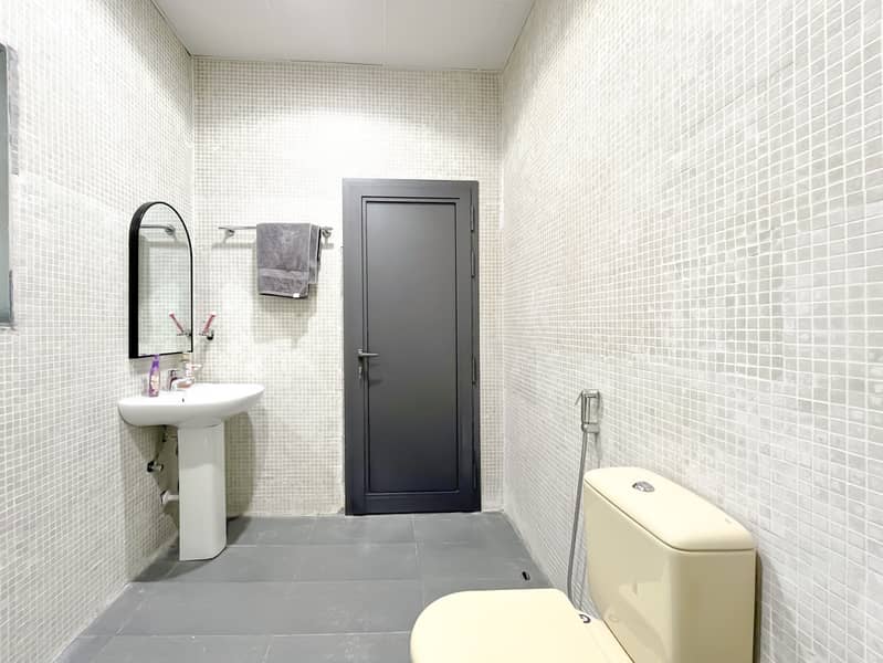 Spacious Family Villa in Muhaisnah – A Perfect Blend of Comfort and Convenience! including DEWA and Gardening - Image 17