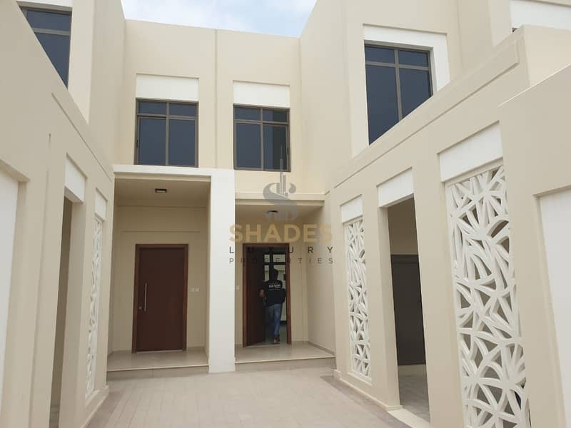 LUXURIOUS 4 BR BRAND NEW VILLA AMAZING DEAL AMAZING VIEW LUXURIOUS 4 BR BRAND NEW VILLA AMAZING DEAL AMAZING VIEW