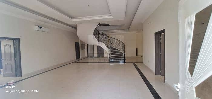3 WhatsApp Image 2025-09-30 at 2.48. 09 PM. jpeg
