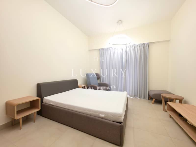 2 Hot_Deal___Chiller_Free___Fully_Furnished-4. jpg
