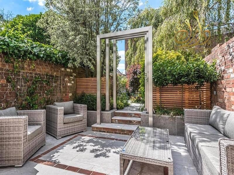 10 Outdoor Seating Areas. jpg