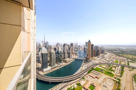 2 Bedroom Apartment for Rent in Business Bay, Dubai - Vacant | High Floor | Corner | Sea and Meydan View