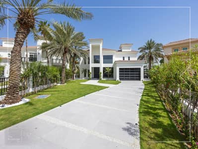 4 Bedroom Villa for Sale in Jumeirah Islands, Dubai - METICULOUSLY RENOVATED | LAKE VIEW | PRIVATE