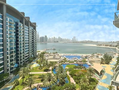 1 Bedroom Apartment for Rent in Palm Jumeirah, Dubai - Vacant now | Sea view | With Extra Study Room