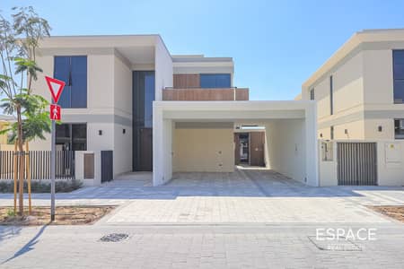 5 Bedroom Villa for Rent in Tilal Al Ghaf, Dubai - Landscaped | Open Kitchen | Vacant