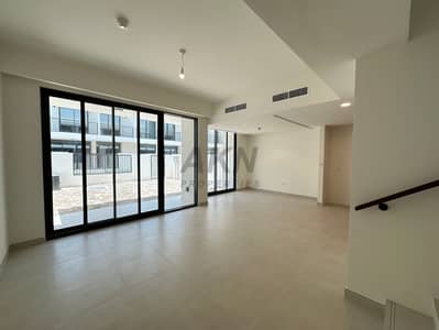 فیلا 3 غرف نوم للايجار في تاون سكوير، دبي - Photo 17-06-2025, 12 47 20 PM. jpg