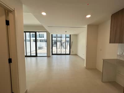 فیلا 3 غرف نوم للايجار في تاون سكوير، دبي - Photo 17-06-2025, 12 48 15 PM. jpg