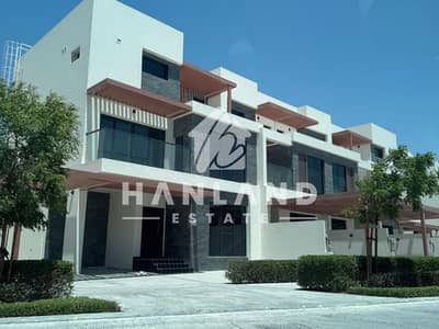 4 Bedroom Villa for Rent in DAMAC Hills, Dubai - Golf Course Facing | Single Row 4BR | Vacant