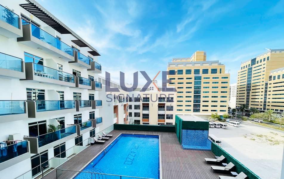 14 Plazzo-pool. jpg