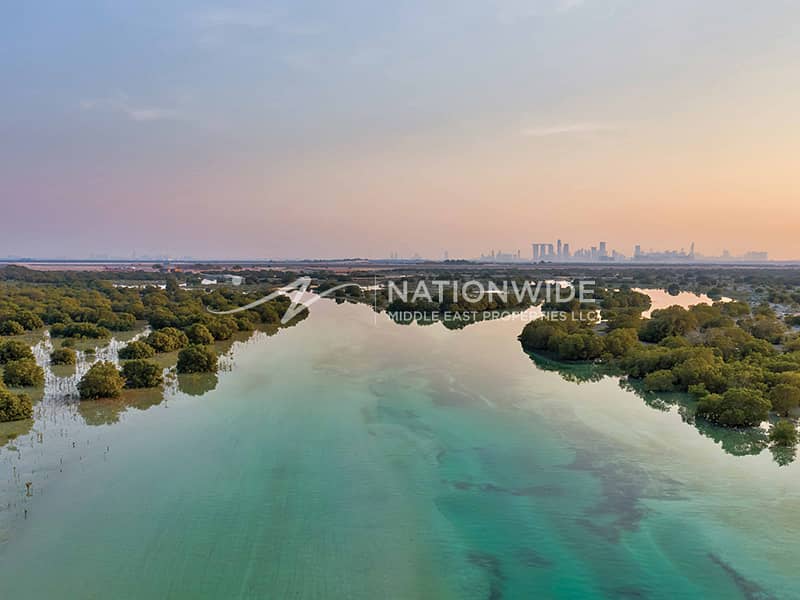 位于阿尔朱拜勒岛，Seef Al Jubail 2 卧室的联排别墅 4500000 AED - 12940084