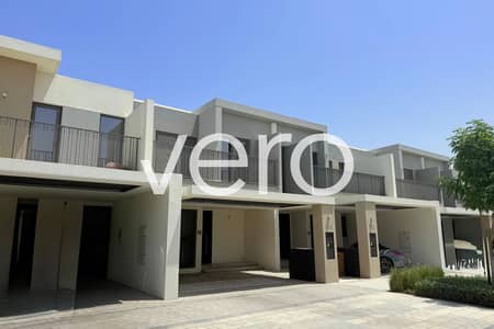 3 Bedroom Villa for Rent in Tilal Al Ghaf, Dubai - Vacant | 3 Cheques | Close to Pool