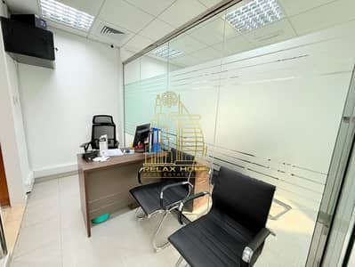 مکتب  للايجار في شارع الشيخ زايد، دبي - IMG-20250922-WA0076. jpg