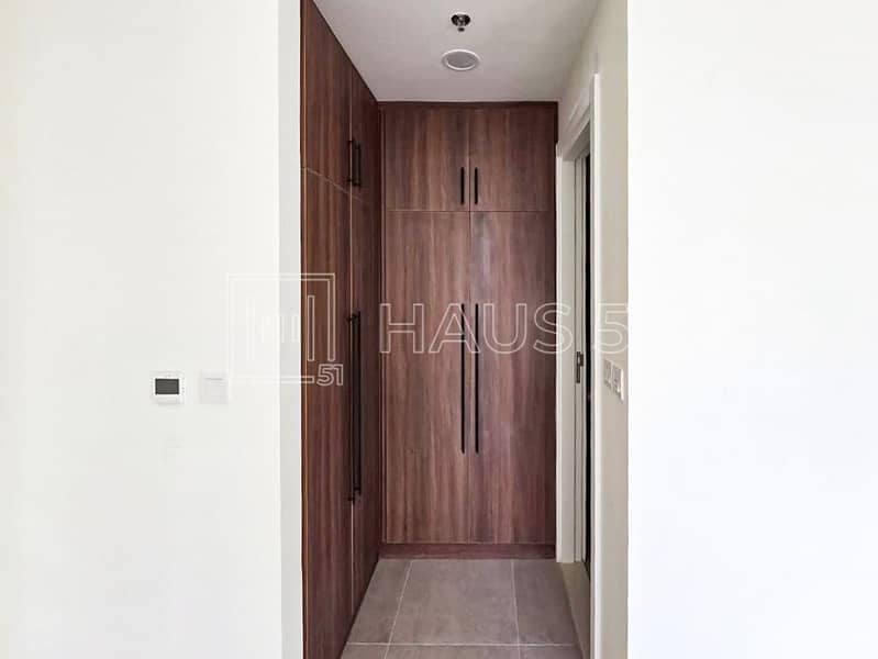 5 Listing Ascot Town Square-4. jpg