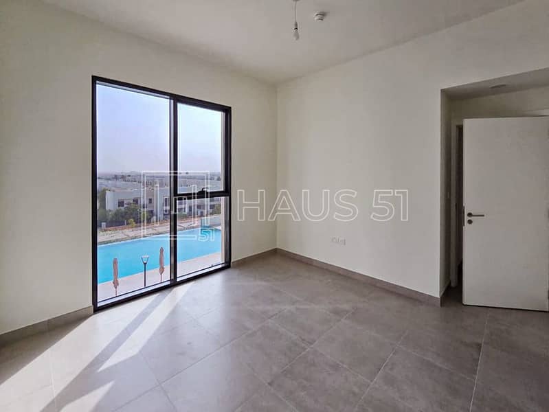 6 Listing Ascot Town Square-7. jpg