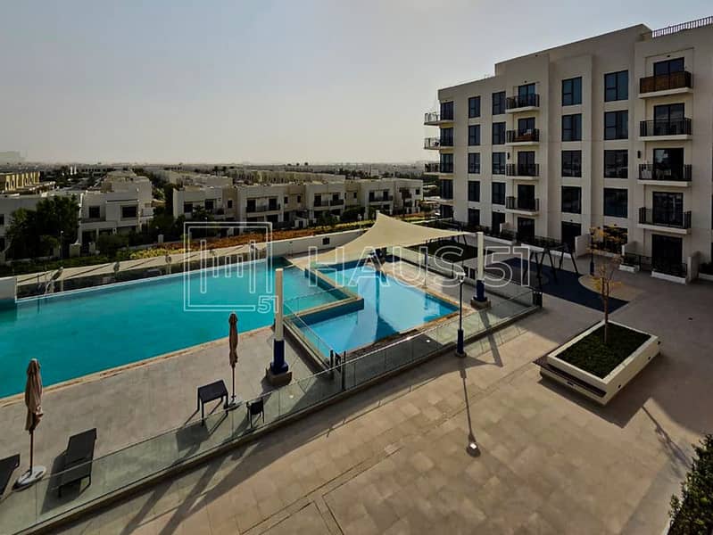 14 Listing Ascot Town Square-10. jpg