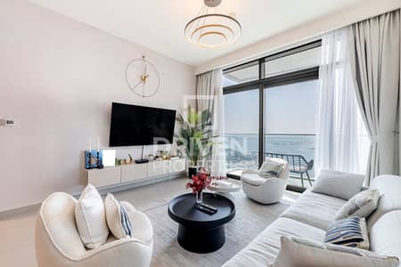 2 Bedroom Apartment for Sale in Dubai Harbour, Dubai - Vacant | Full Palm and Sea View | Furnished