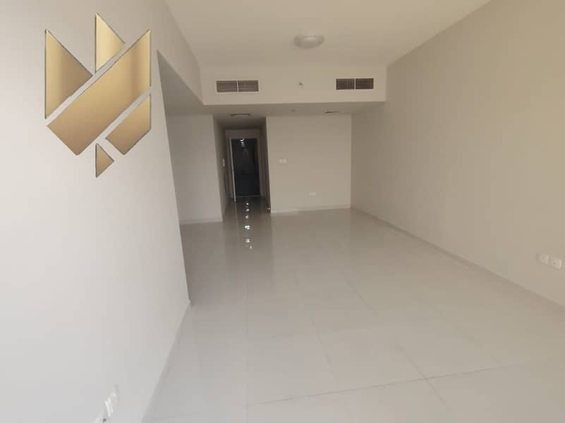 10 صورة واتساب بتاريخ 1447-02-24 في 12.31. 34_66febf4d. jpg