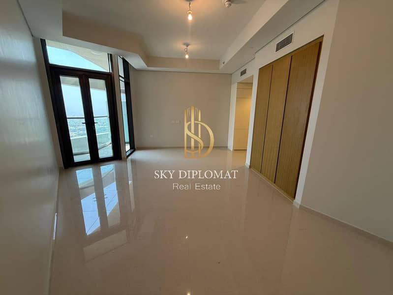SEA VIEW l PRIME LOCATION | HIGH FLOOR