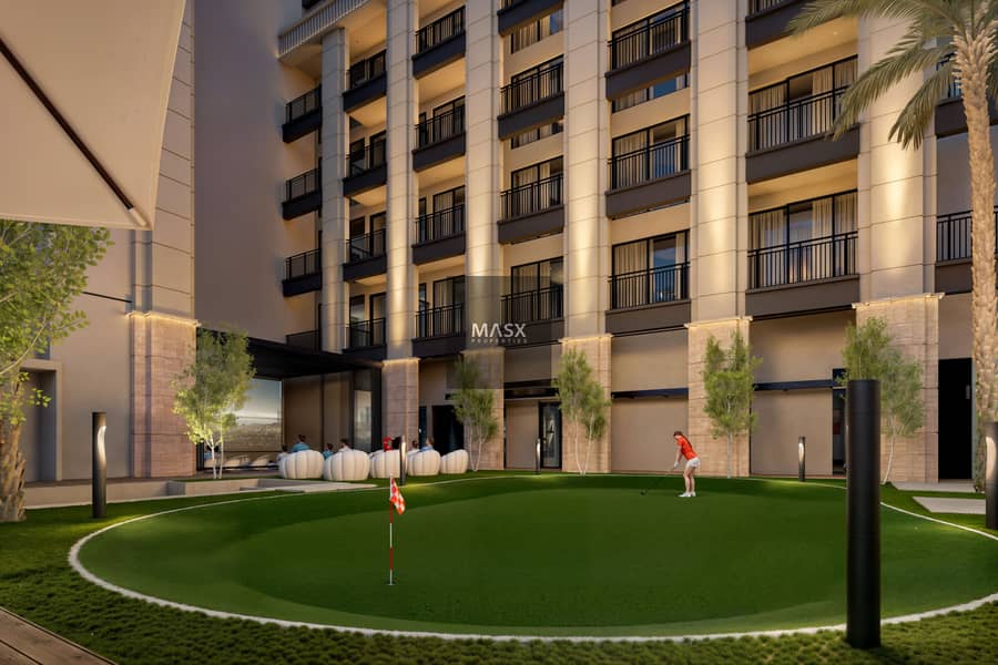 12 Berkeley Square Mini Golf Night View. png